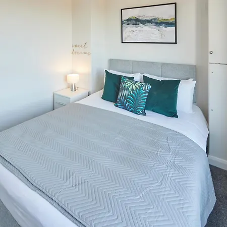 Holiday home Host & - Armitage Road *