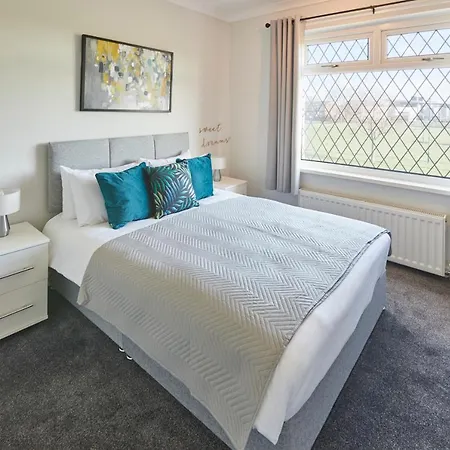 Host & - Armitage Road * Redcar