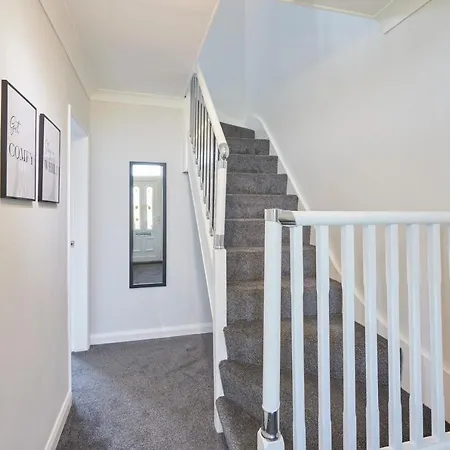 Host & - Armitage Road Holiday home *